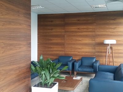 панели шпон ореха