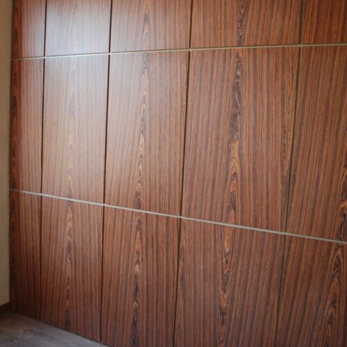 Стеновые панели MDF 13 мм Мульти-шпон ПАЛИСАНДР, 4 типоразмера. Цена- 8400 руб. кв.м.